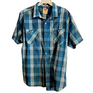 Levi’s Short Sleeved Button Up Shirt